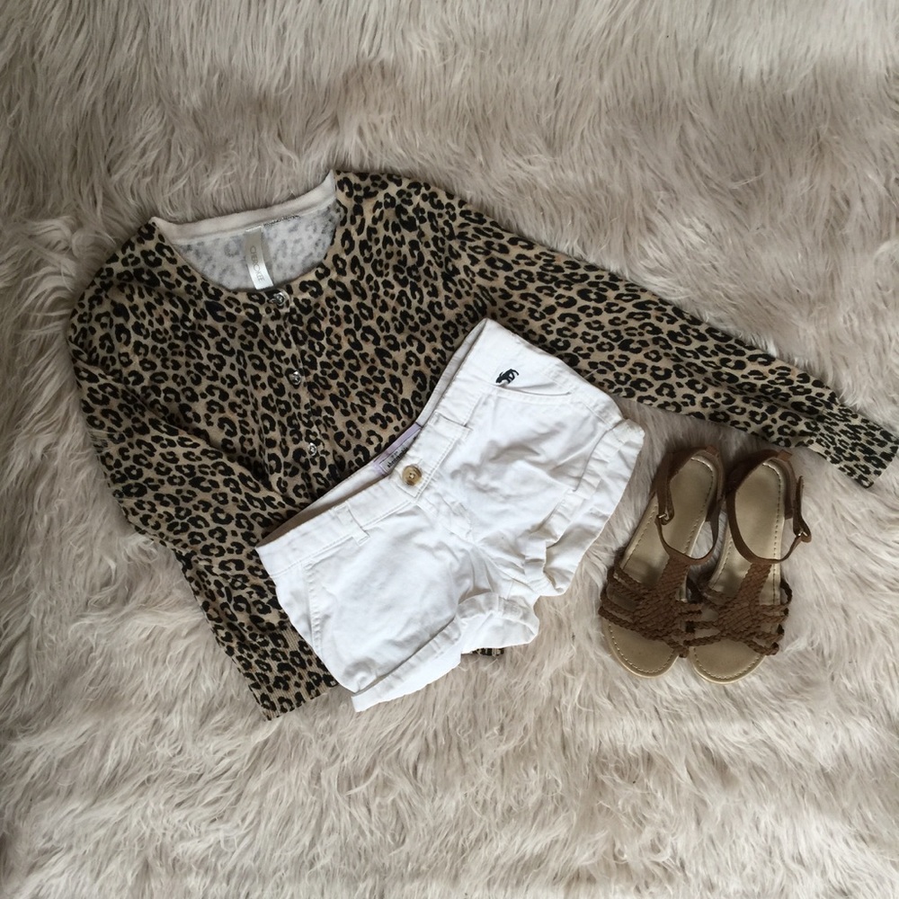Abercrombie Kids white shorts